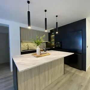 https://precioso-apartamento-a-estrenar-en-centro-de-nerja.es-andalucia.com