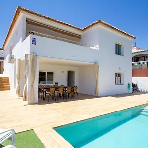 https://villa-rubi.hotelsinnerja.org